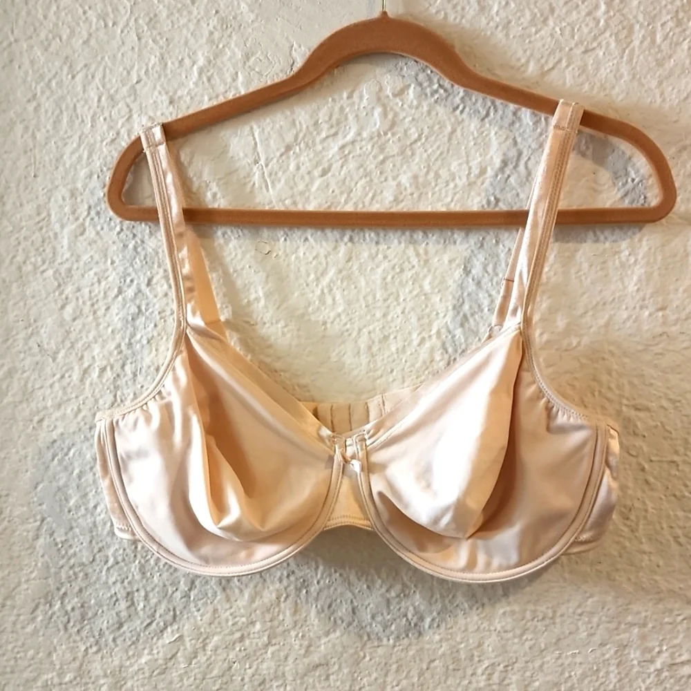 Breezies Beige Style A216457 Bra Size 44D - Picture 1 of 8